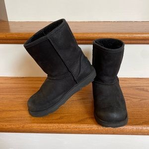 UGG Classic Short WATERPROOF Shearling Boot black